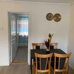 Lovely 2 Bedroom With Free Parking Appartement